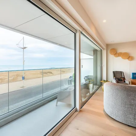 Ferrel Eerste דירה *